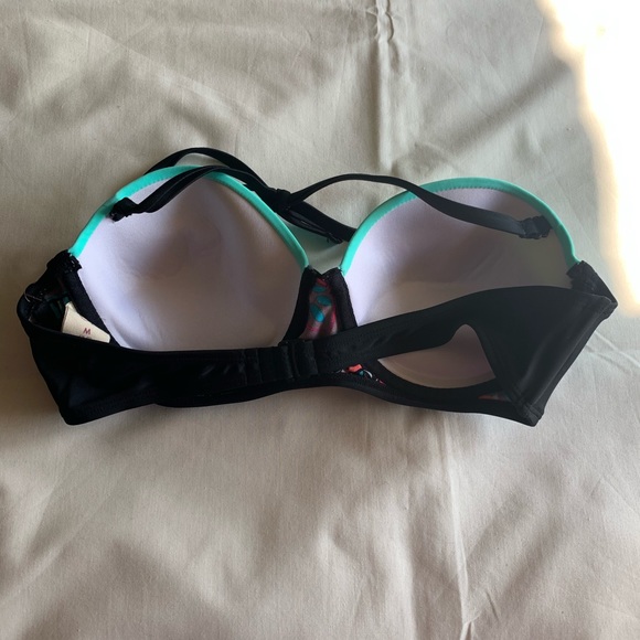 Color Block Bikini Set - Picture 5 of 7